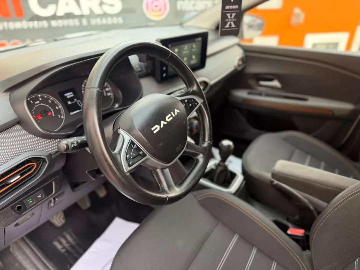 dacia-sandero-2023-gasolina-999cc