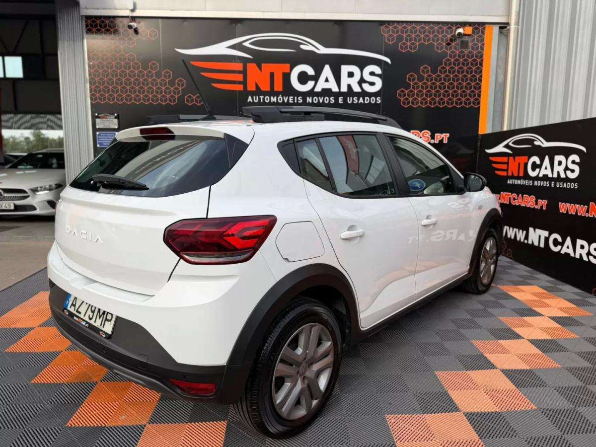 dacia-sandero-2023-gasolina-999cc