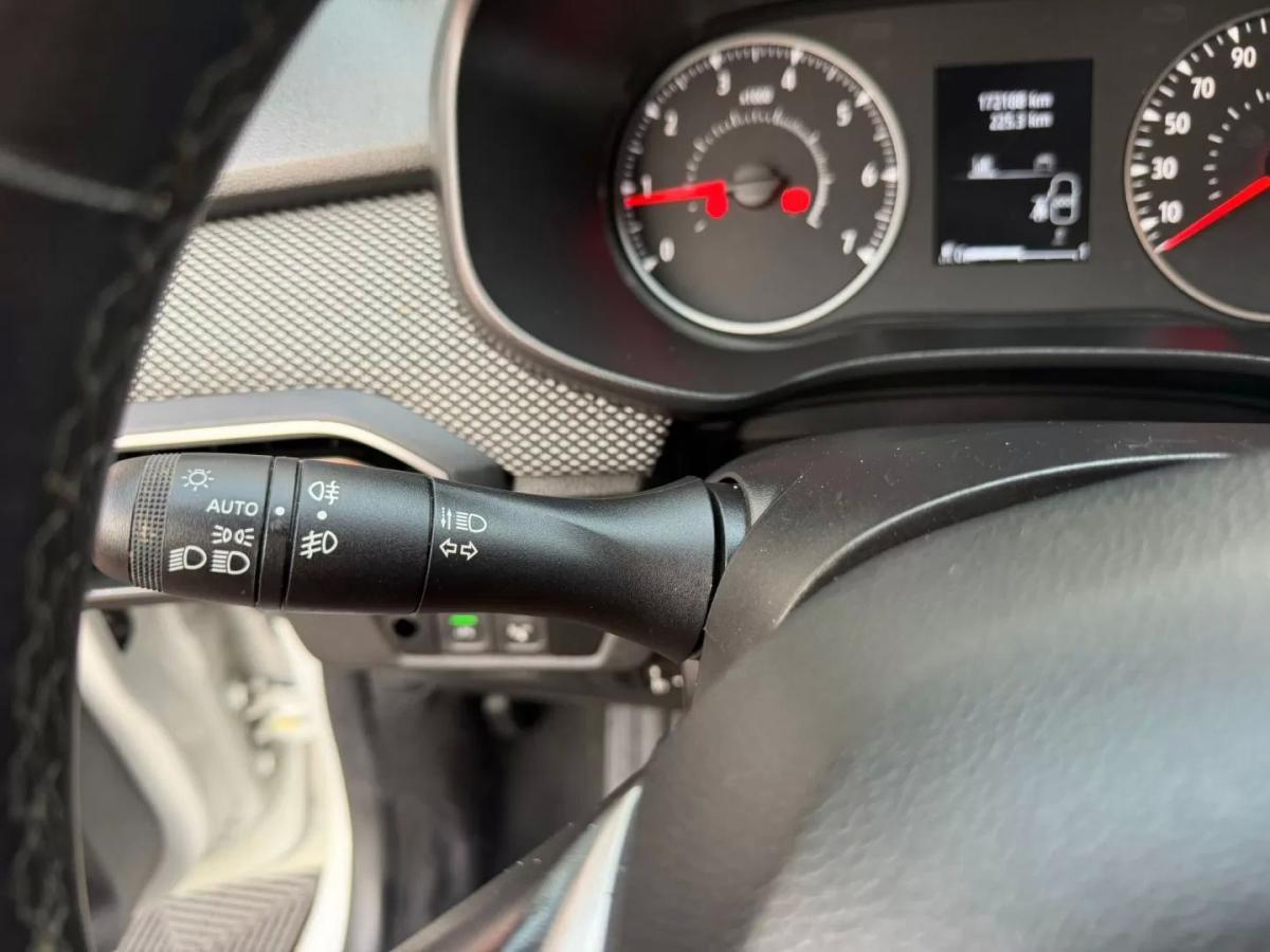 dacia-sandero-2023-gasolina-999cc