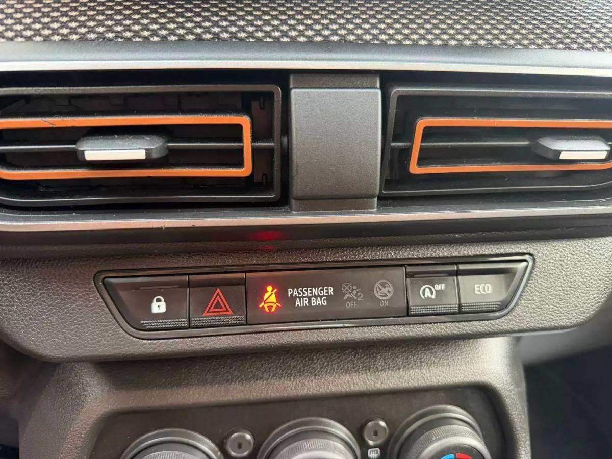 dacia-sandero-2023-gasolina-999cc