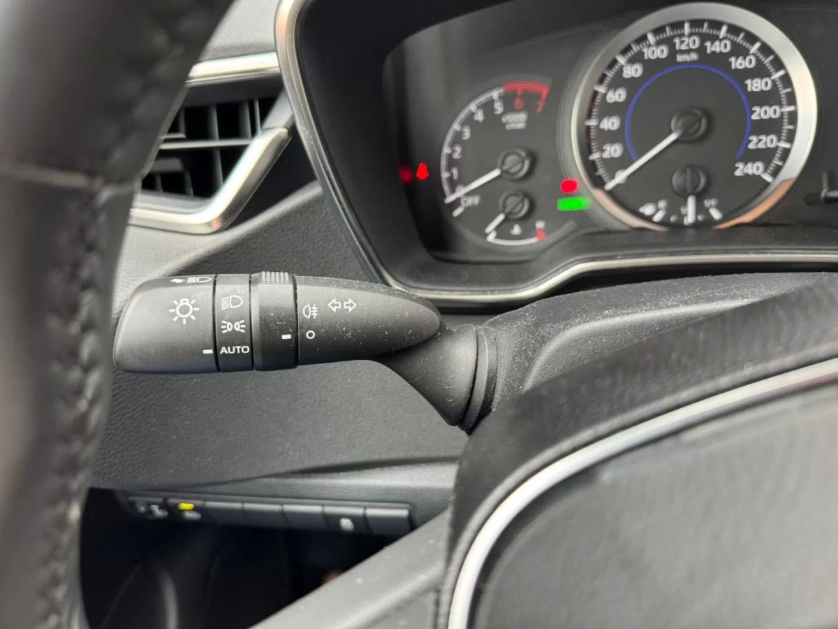 toyota-corolla-2019-hibrido-a-gasolina-1798cc
