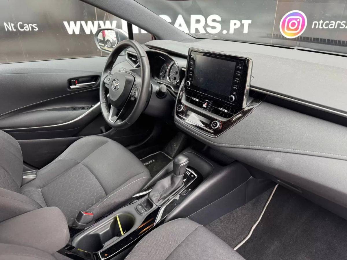 toyota-corolla-2019-hibrido-a-gasolina-1798cc