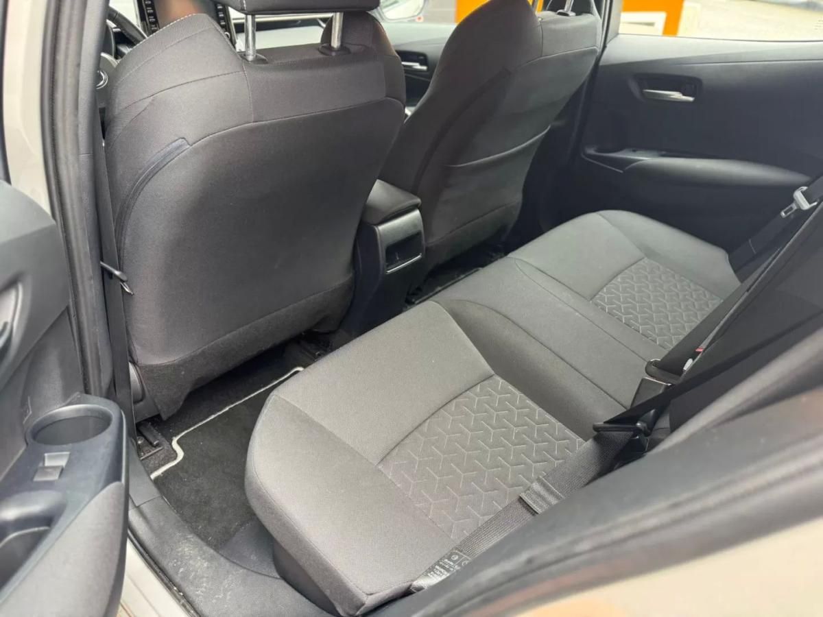 toyota-corolla-2019-hibrido-a-gasolina-1798cc