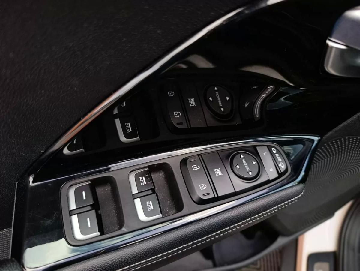 kia-niro-2022-hibrido-a-gasolina-1580cc
