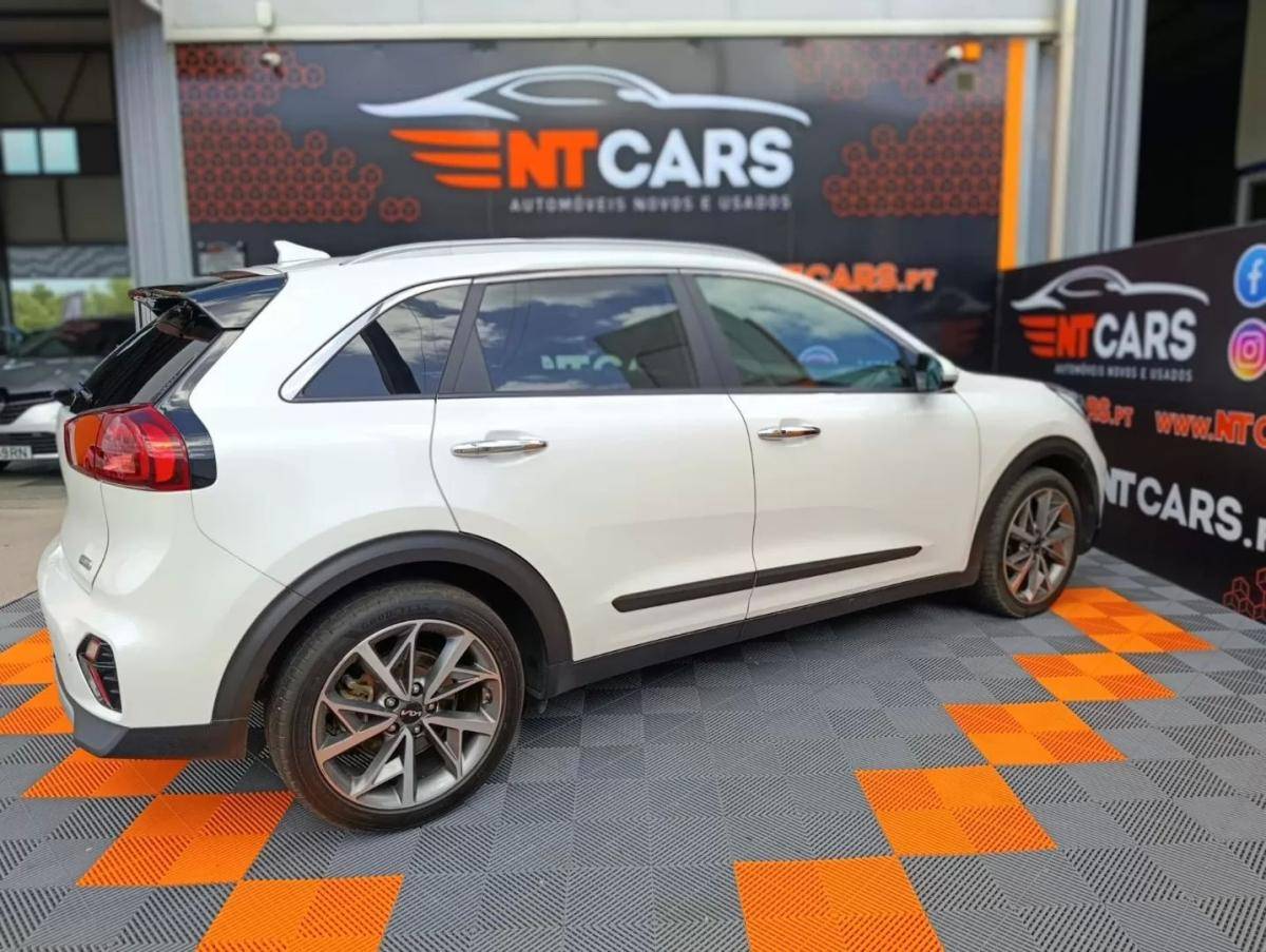 kia-niro-2022-hibrido-a-gasolina-1580cc
