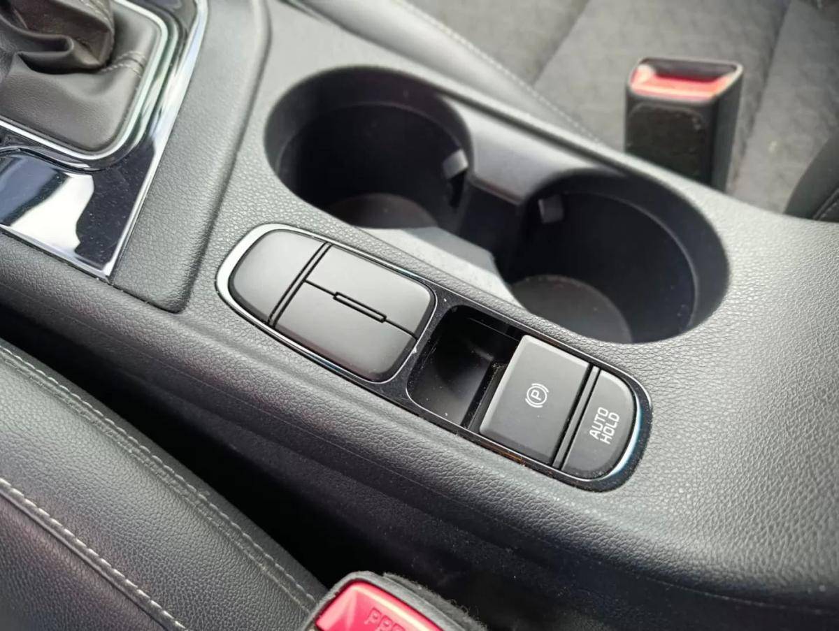 kia-niro-2022-hibrido-a-gasolina-1580cc