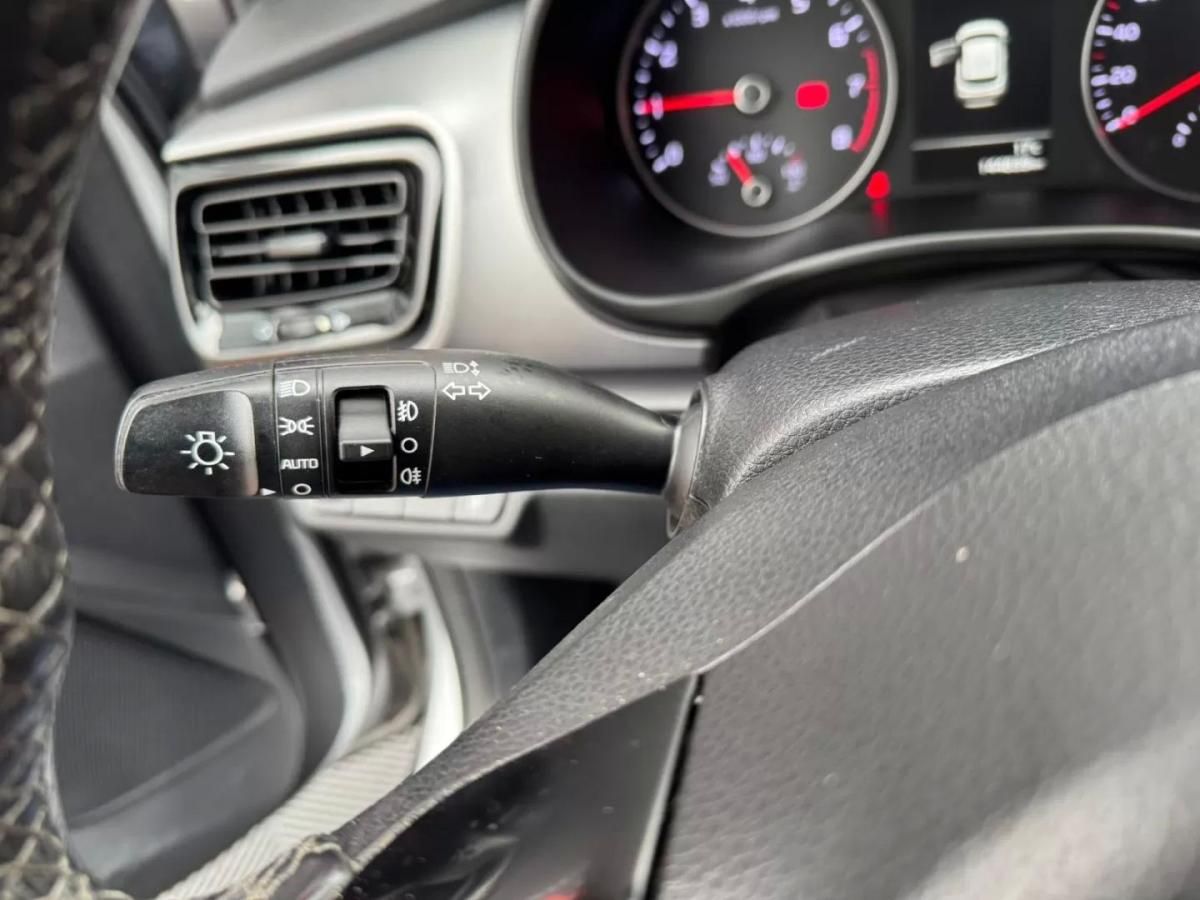 kia-stonic-2021-gasolina-998cc