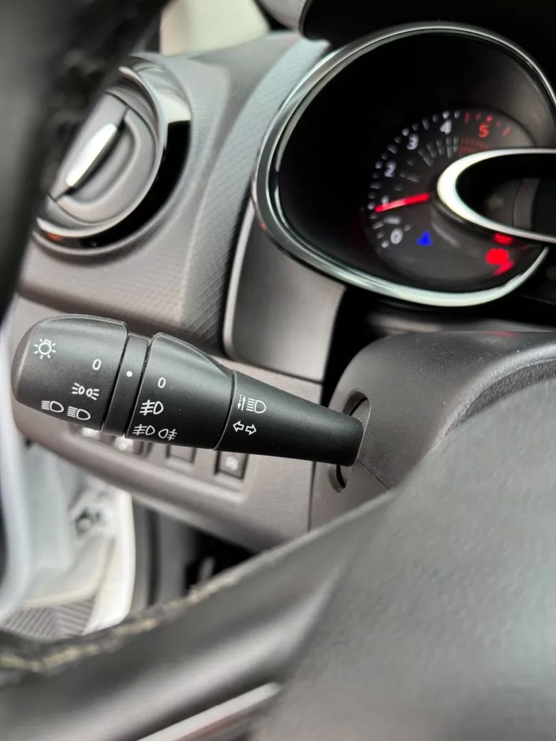 renault-clio-sport-tourer-2019-diesel-1461cc