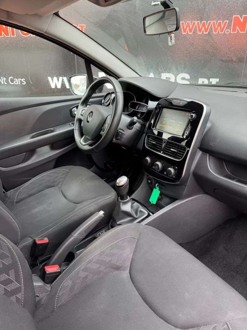 renault-clio-sport-tourer-2019-diesel-1461cc