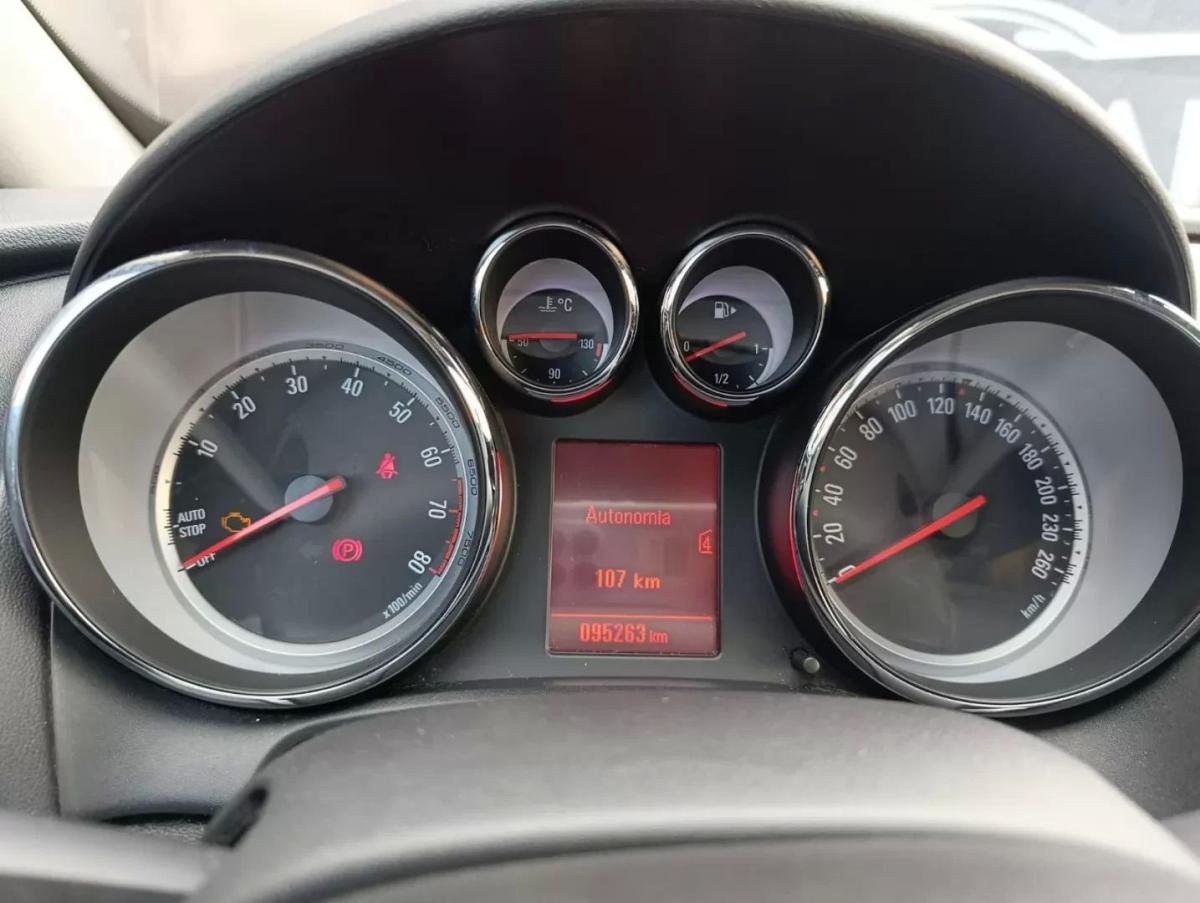 opel-astra-gtc-2012-gasolina-1362cc
