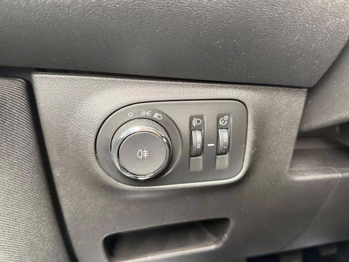 opel-corsa-van-2018-diesel-1248cc
