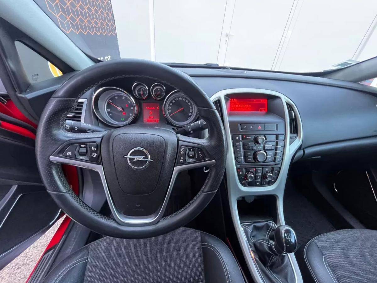 opel-astra-2012-diesel-1956cc
