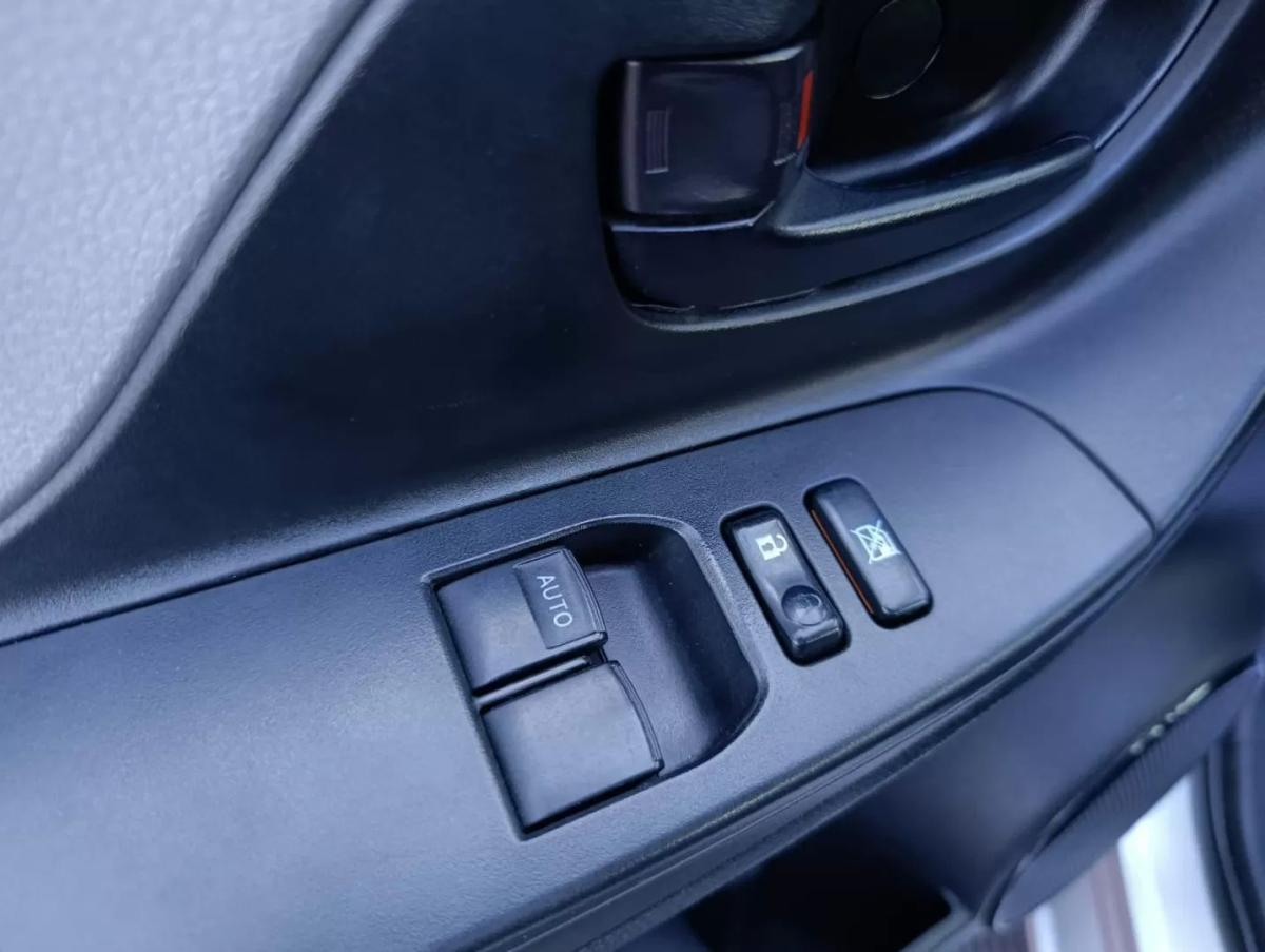 toyota-yaris-2018-gasolina-998cc
