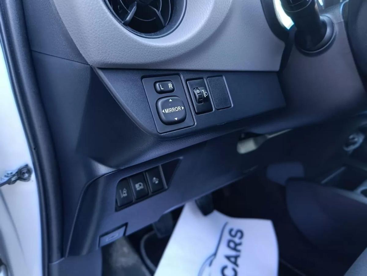 toyota-yaris-2018-gasolina-998cc