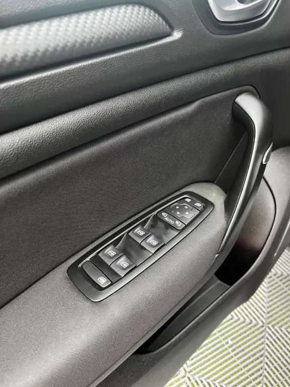 renault-megane-sport-tourer-2020-diesel-1461cc