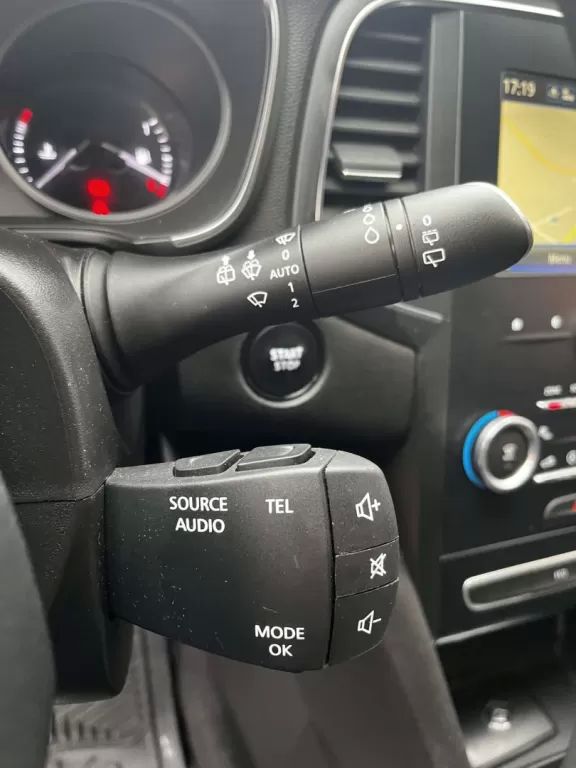 renault-megane-sport-tourer-2020-diesel-1461cc