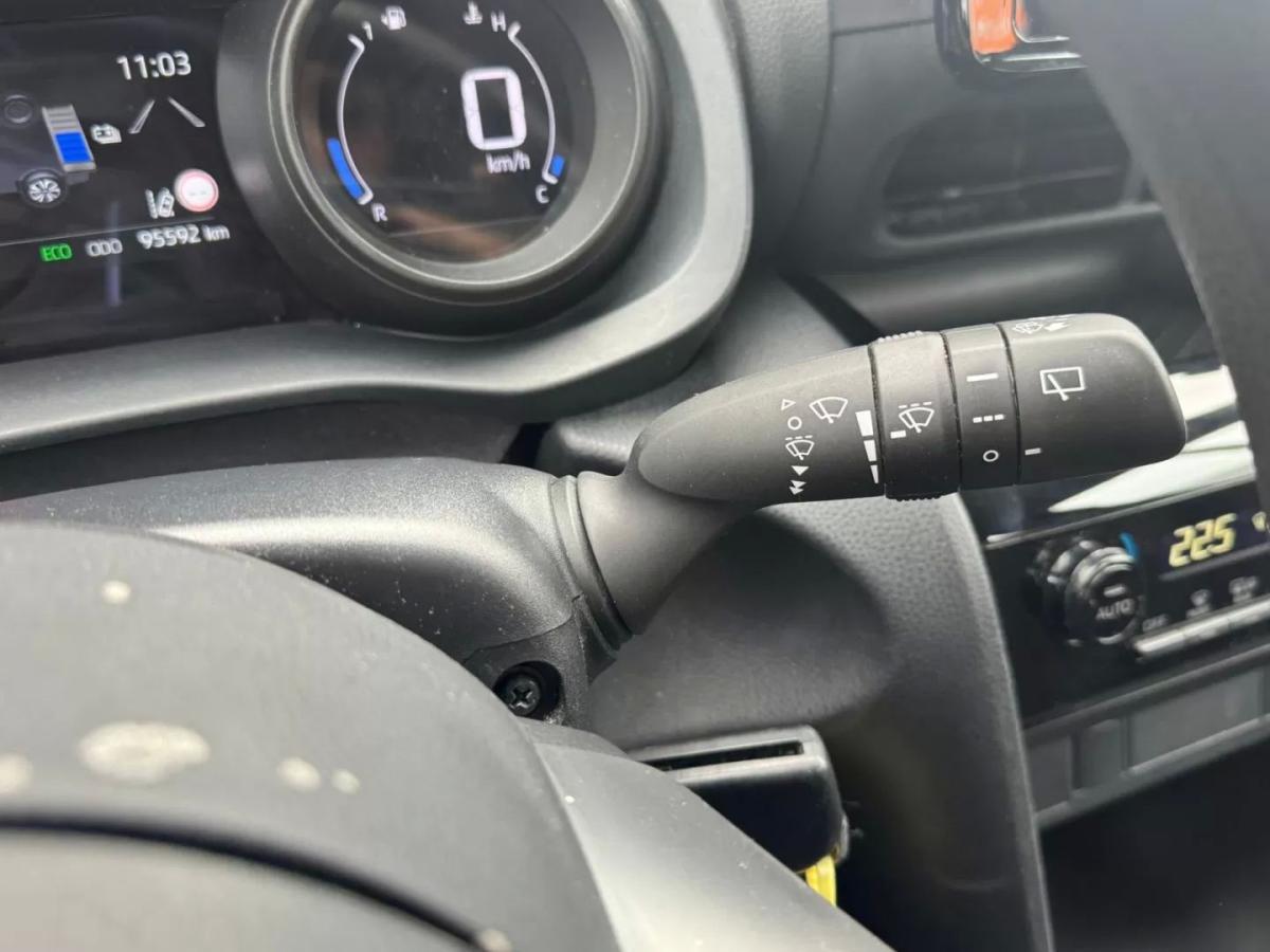 toyota-yaris-cross-2022-hibrido-a-gasolina-1490cc
