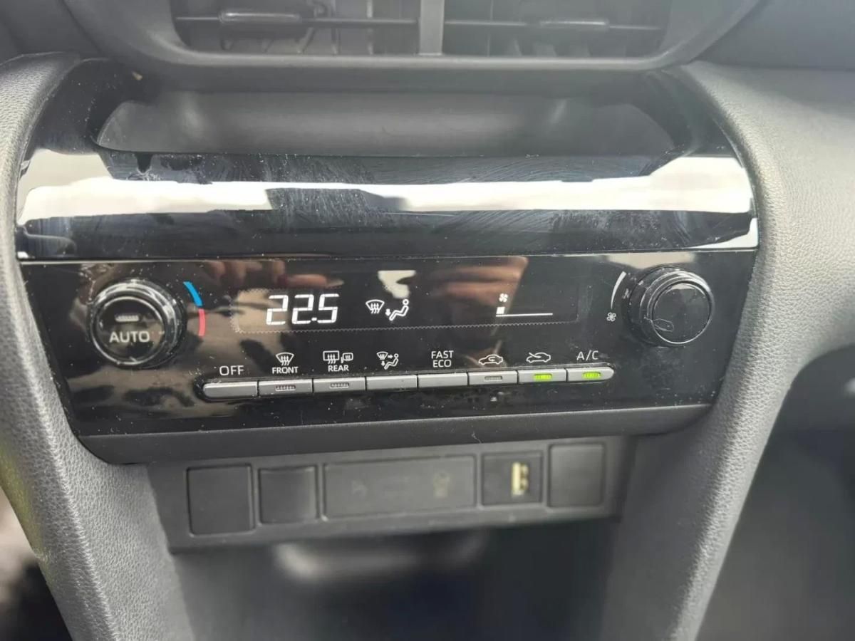 toyota-yaris-cross-2022-hibrido-a-gasolina-1490cc