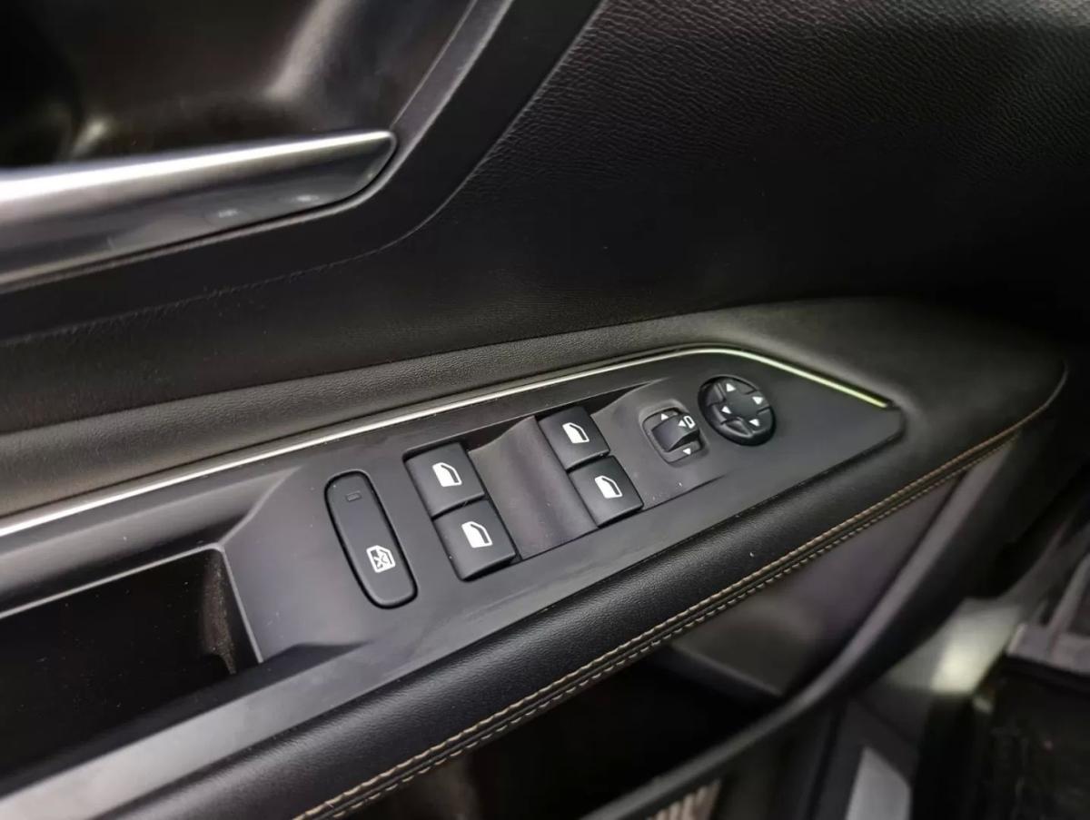 peugeot-3008-2020-hibrido-1598cc