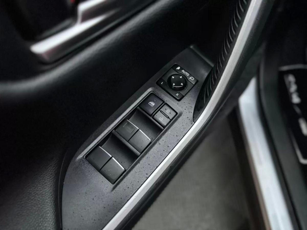 toyota-rav4-2021-hibrido-a-gasolina-2487cc