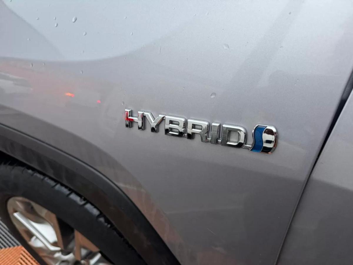 toyota-rav4-2021-hibrido-a-gasolina-2487cc