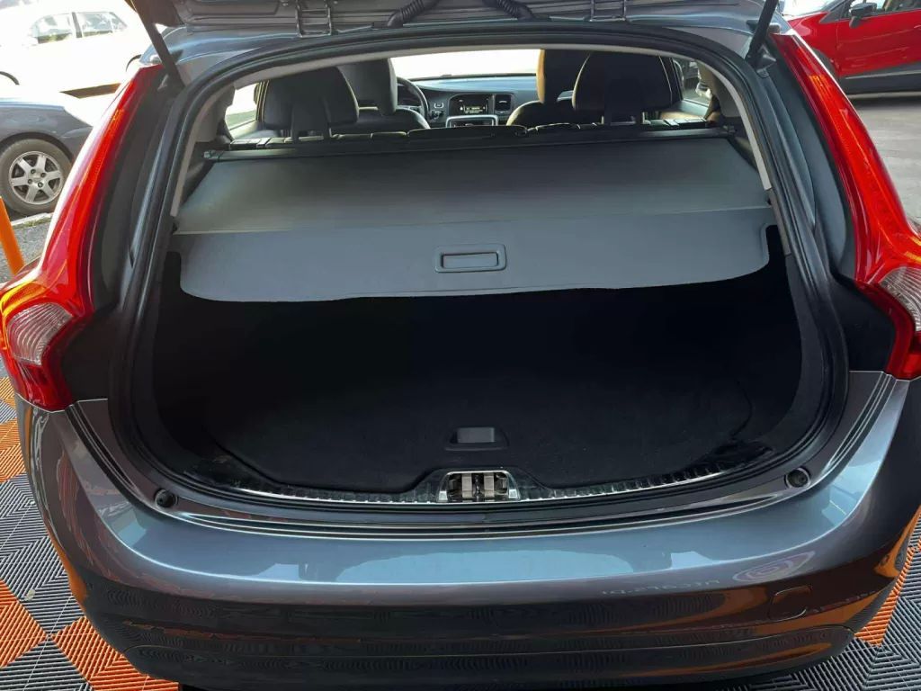 volvo-v60-2015-diesel-1969cc