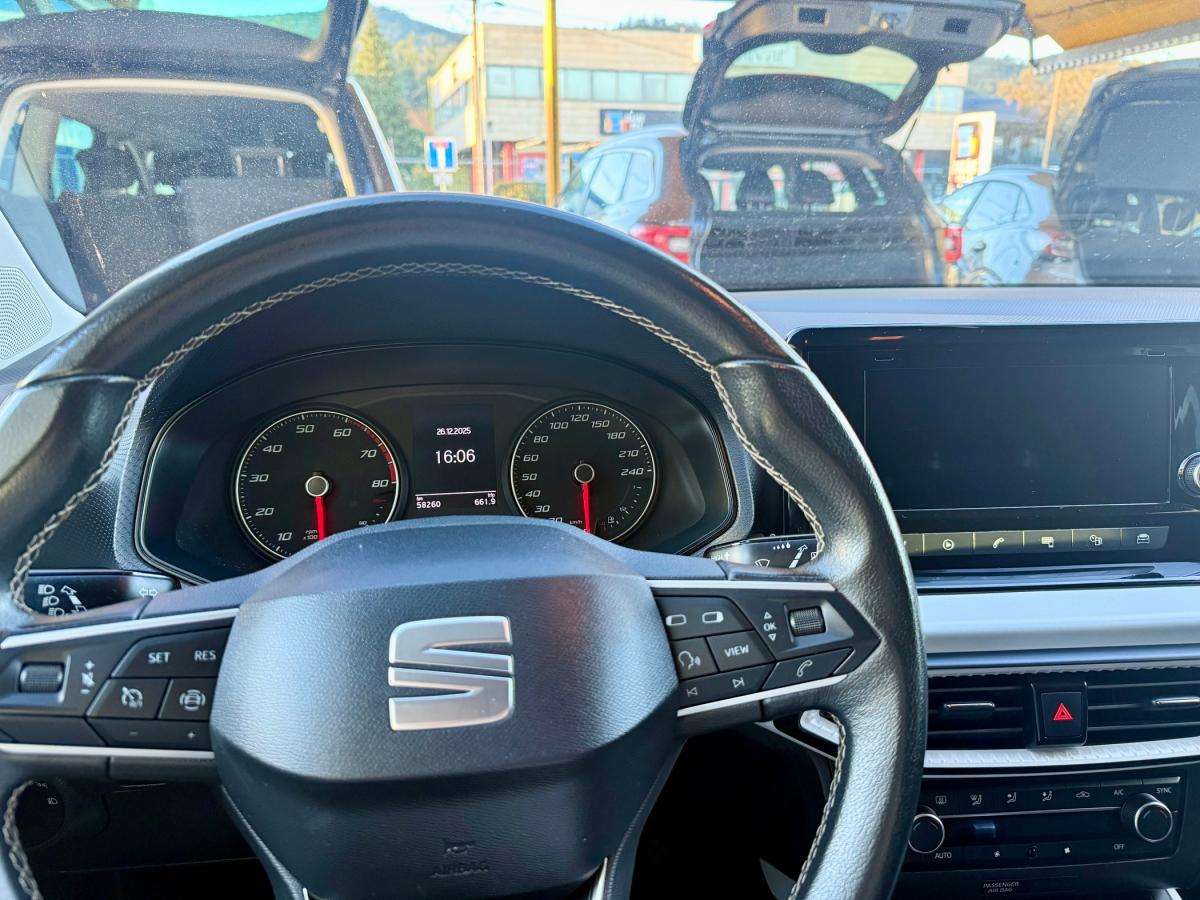 seat-arona-2022-gasolina-999cc