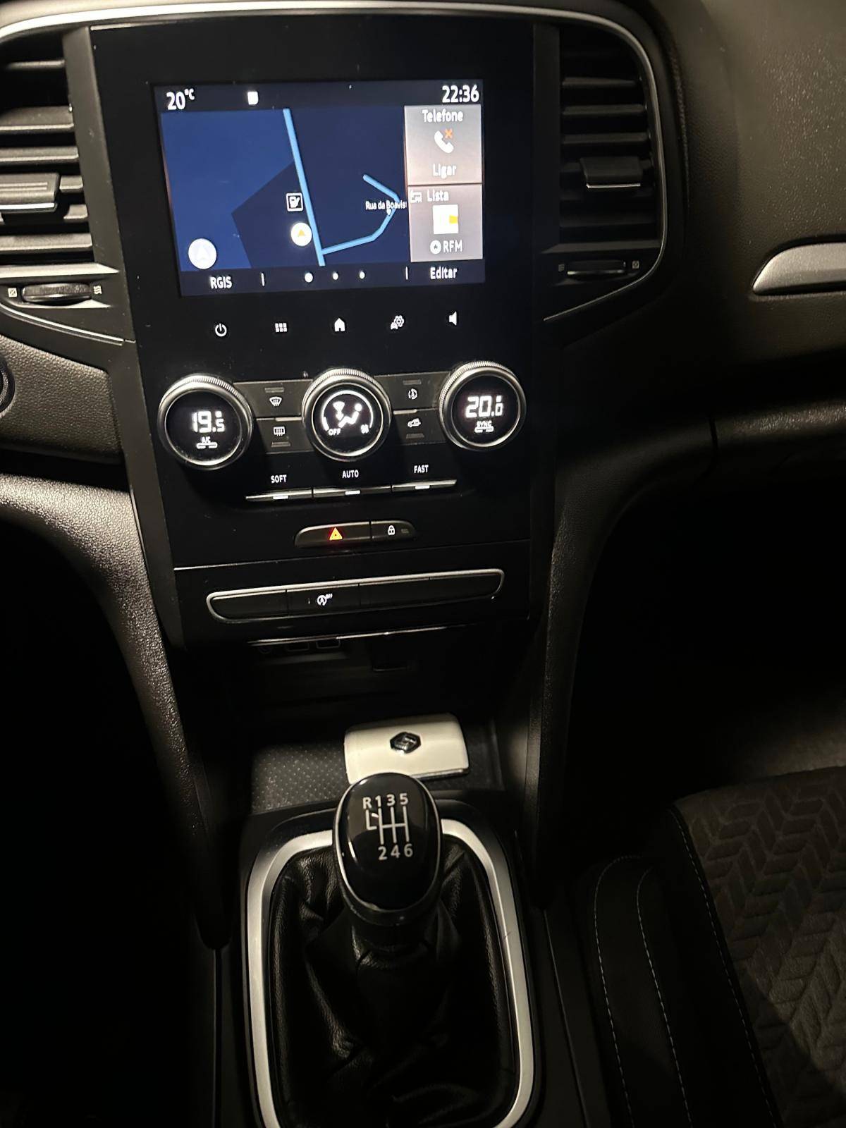 renault-megane-sport-tourer-2021-gasolina-1332cc