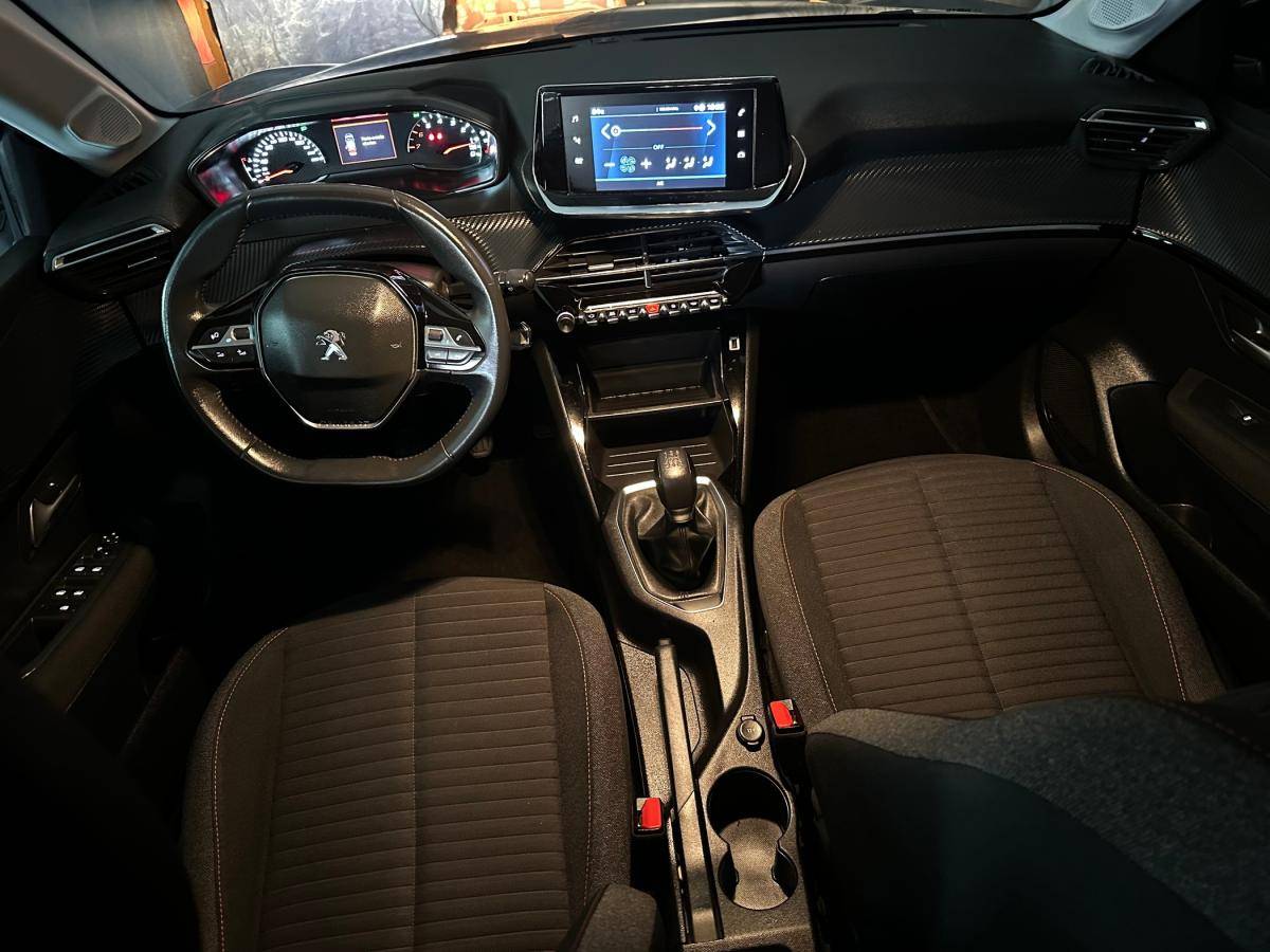 peugeot-208-2022-gasolina-1000cc