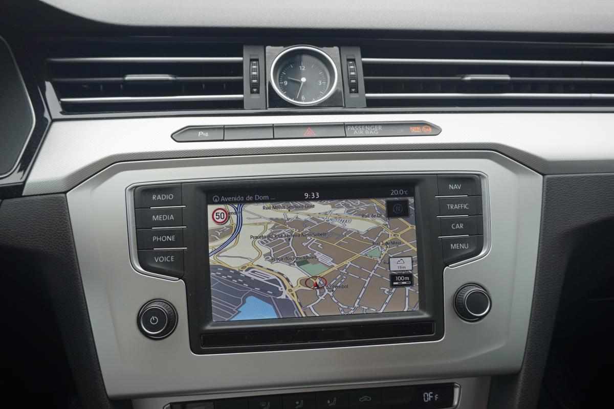 volkswagen-passat-variant-1-6-2015-diesel-1598cc