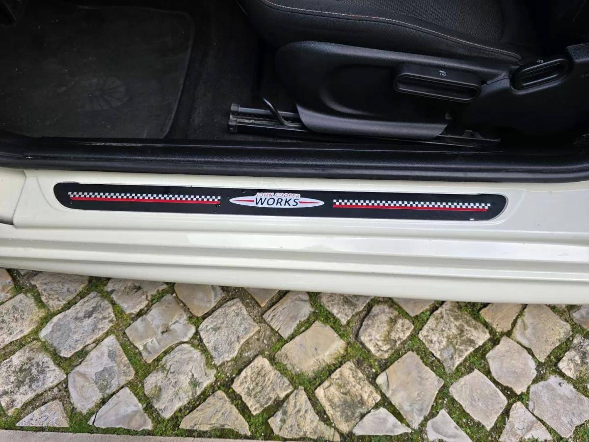 mini-cooper-d-2017-diesel-1496cc