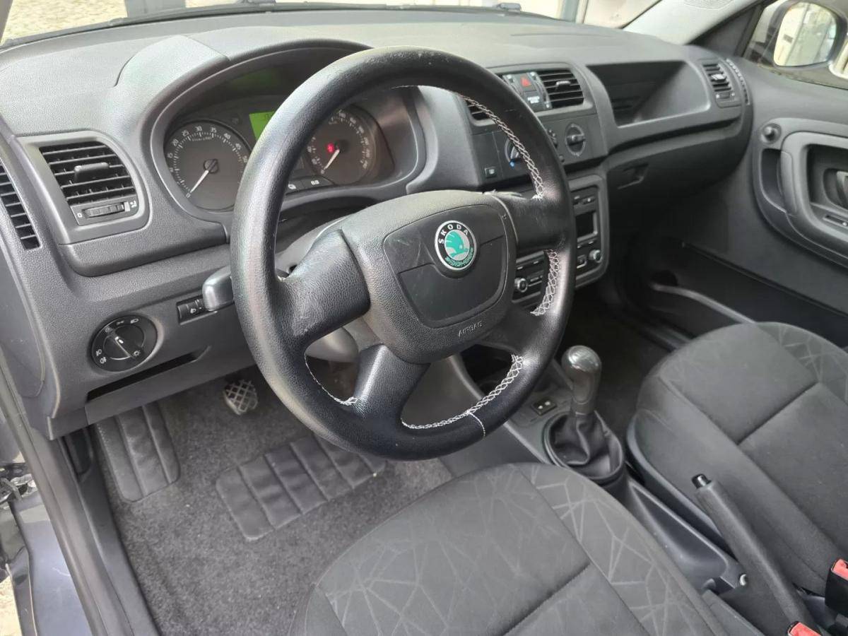 skoda-fabia-break-2012-diesel-1199cc