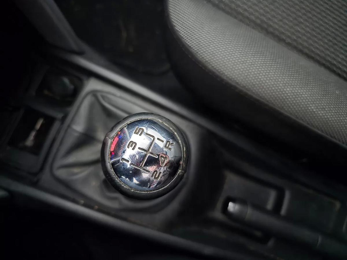peugeot-207-2012-gasolina-1360cc