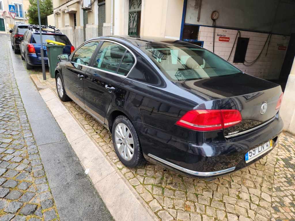 volkswagen-passat-1-6-tdi-bluemotion-2011-diesel-1598cc