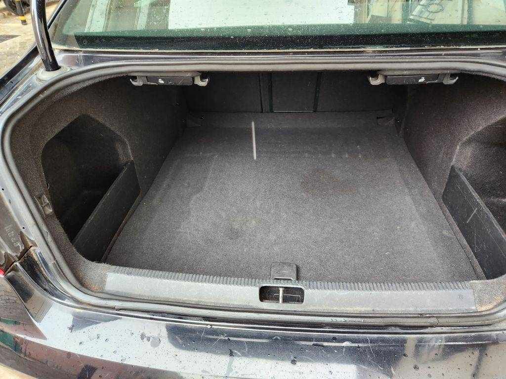 volkswagen-passat-1-6-tdi-bluemotion-2011-diesel-1598cc