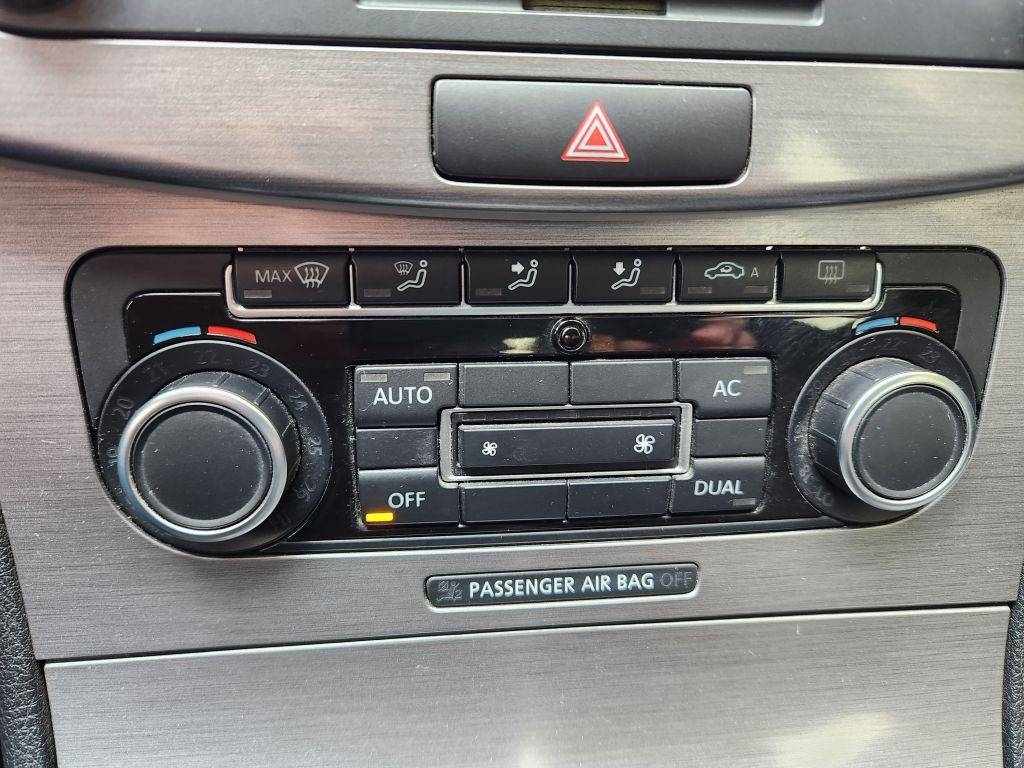 volkswagen-passat-1-6-tdi-bluemotion-2011-diesel-1598cc