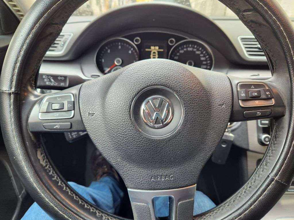 volkswagen-passat-1-6-tdi-bluemotion-2011-diesel-1598cc