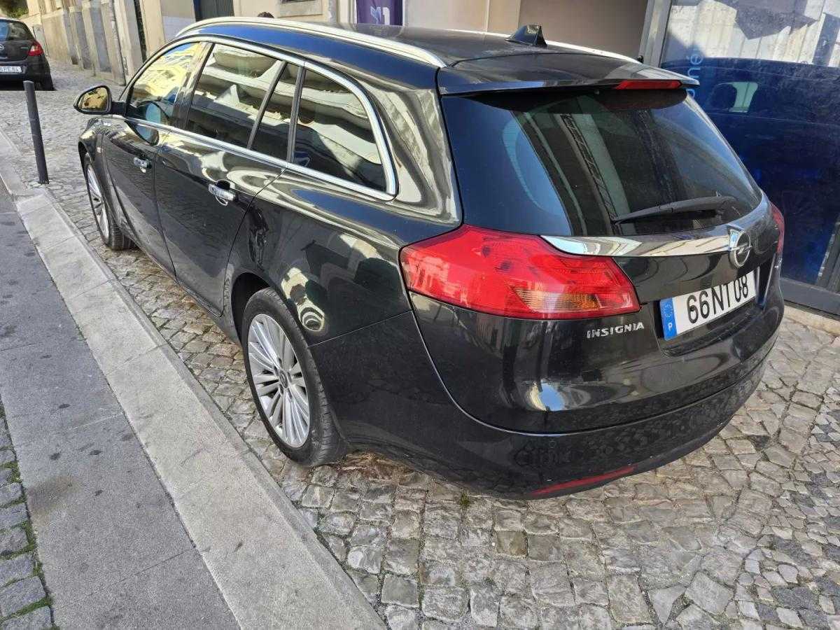 opel-insignia-sports-tourer-2013-diesel-1956cc