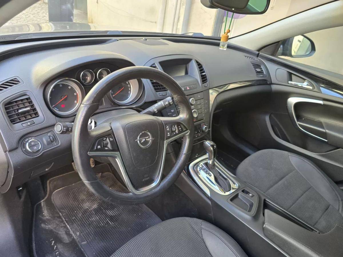 opel-insignia-sports-tourer-2013-diesel-1956cc