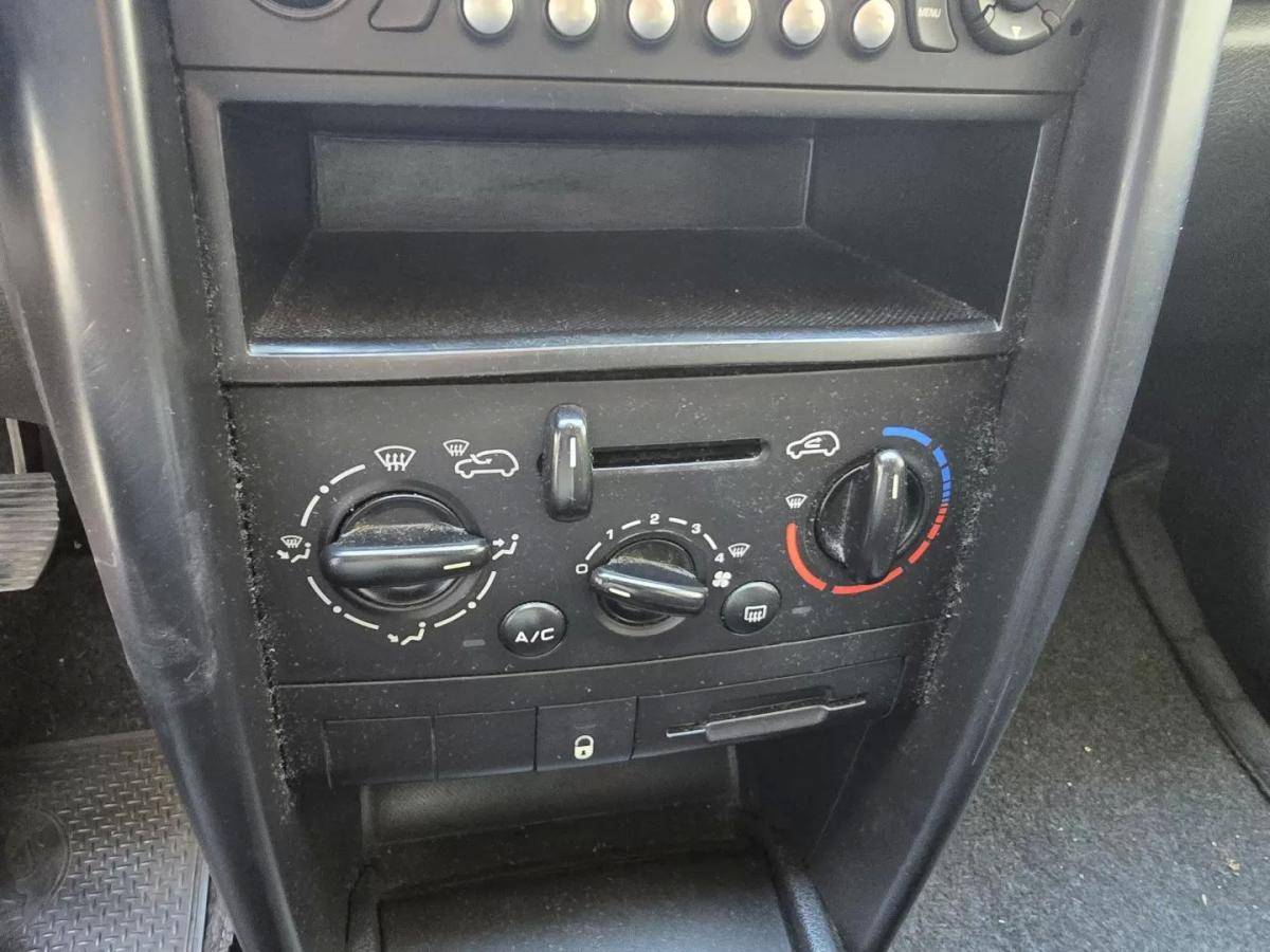 peugeot-207-2008-gasolina-1397cc