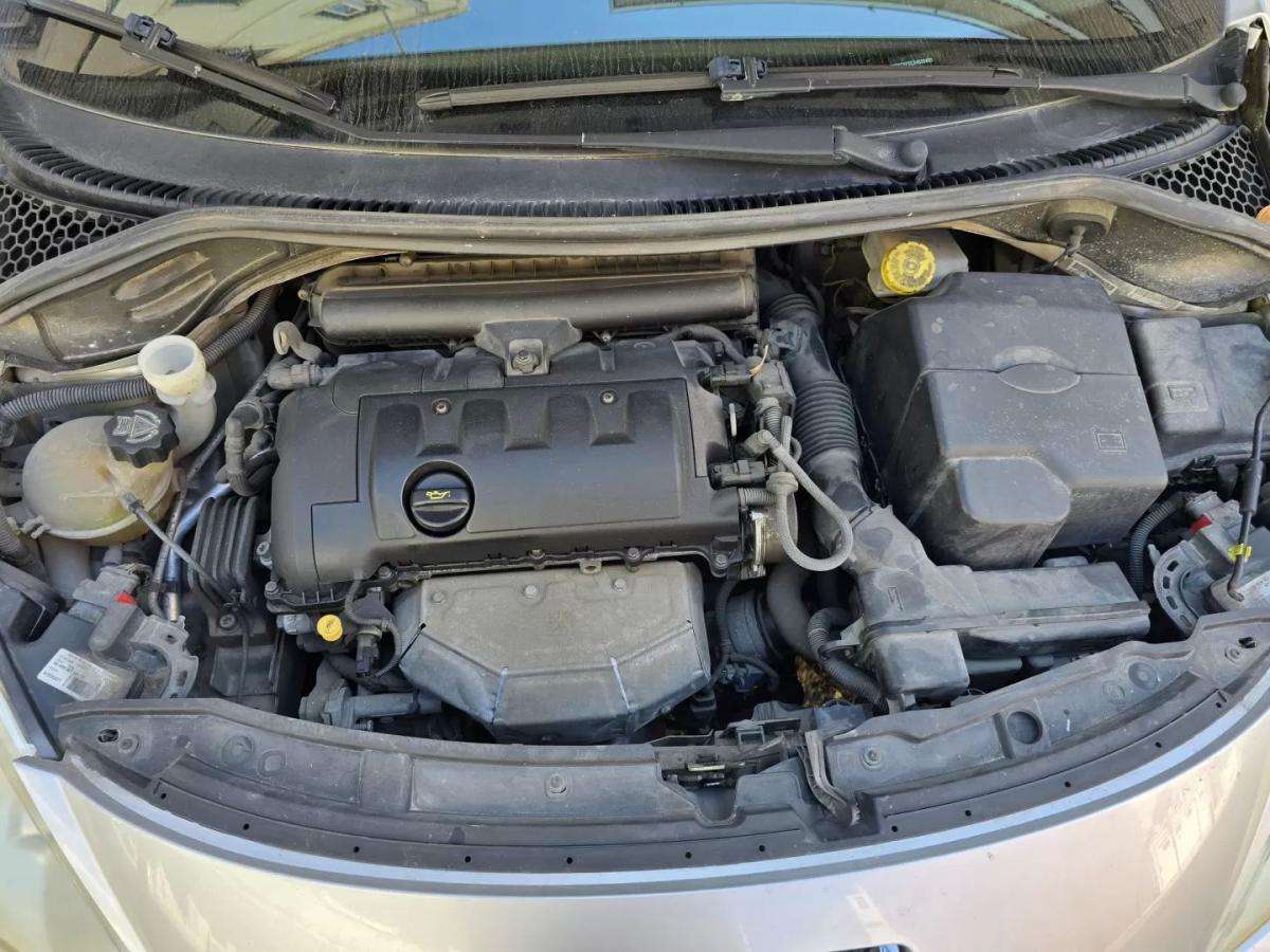 peugeot-207-2008-gasolina-1397cc