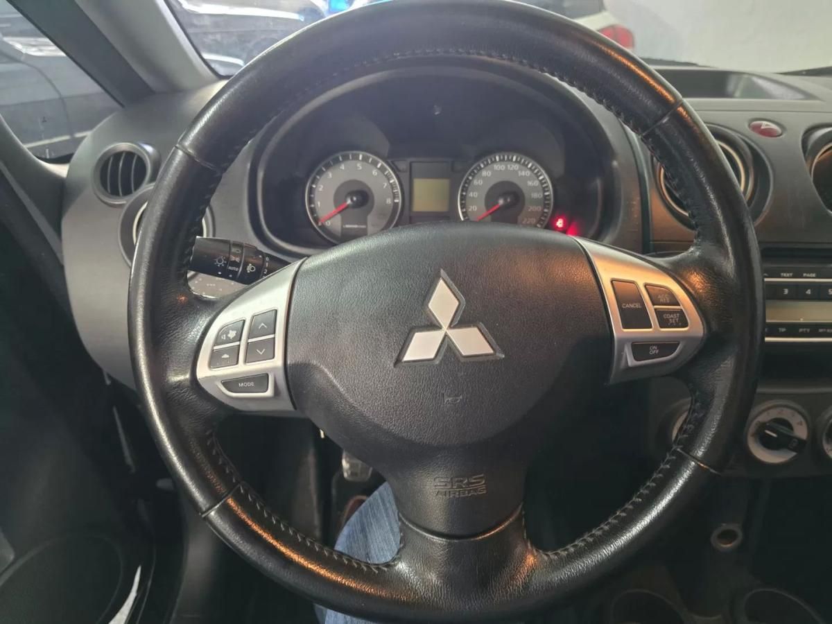 mitsubishi-colt-2013-gasolina-1332cc