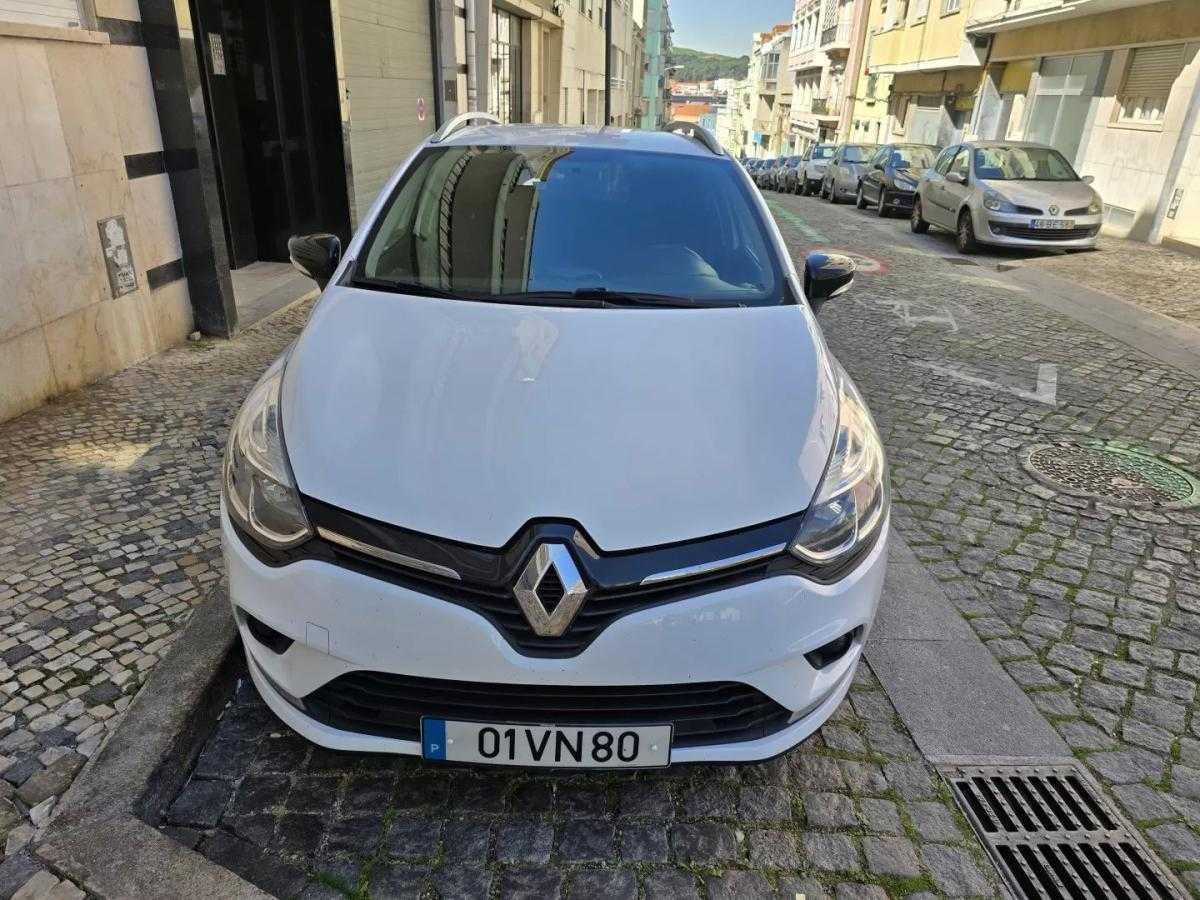 renault-clio-sport-tourer-2018-diesel-1461cc