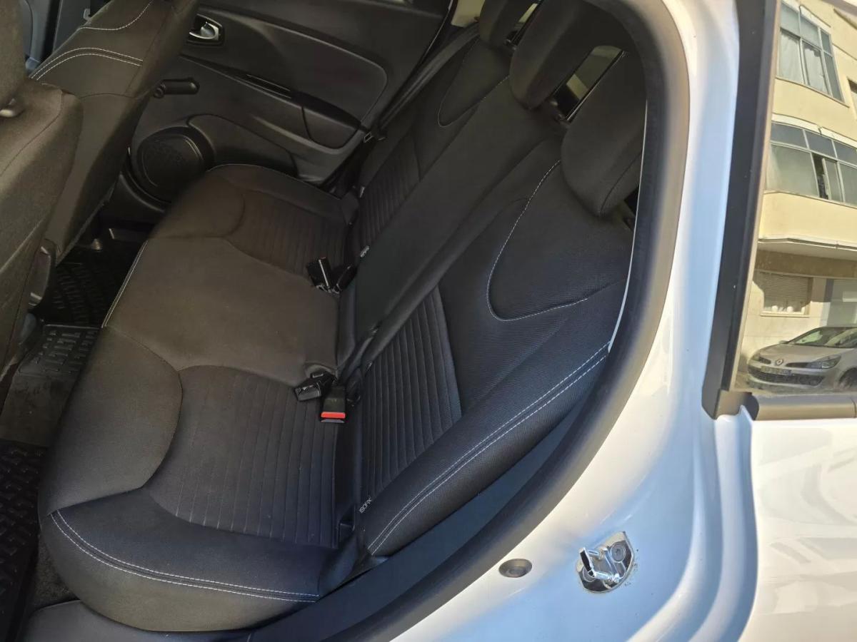 renault-clio-sport-tourer-2018-diesel-1461cc