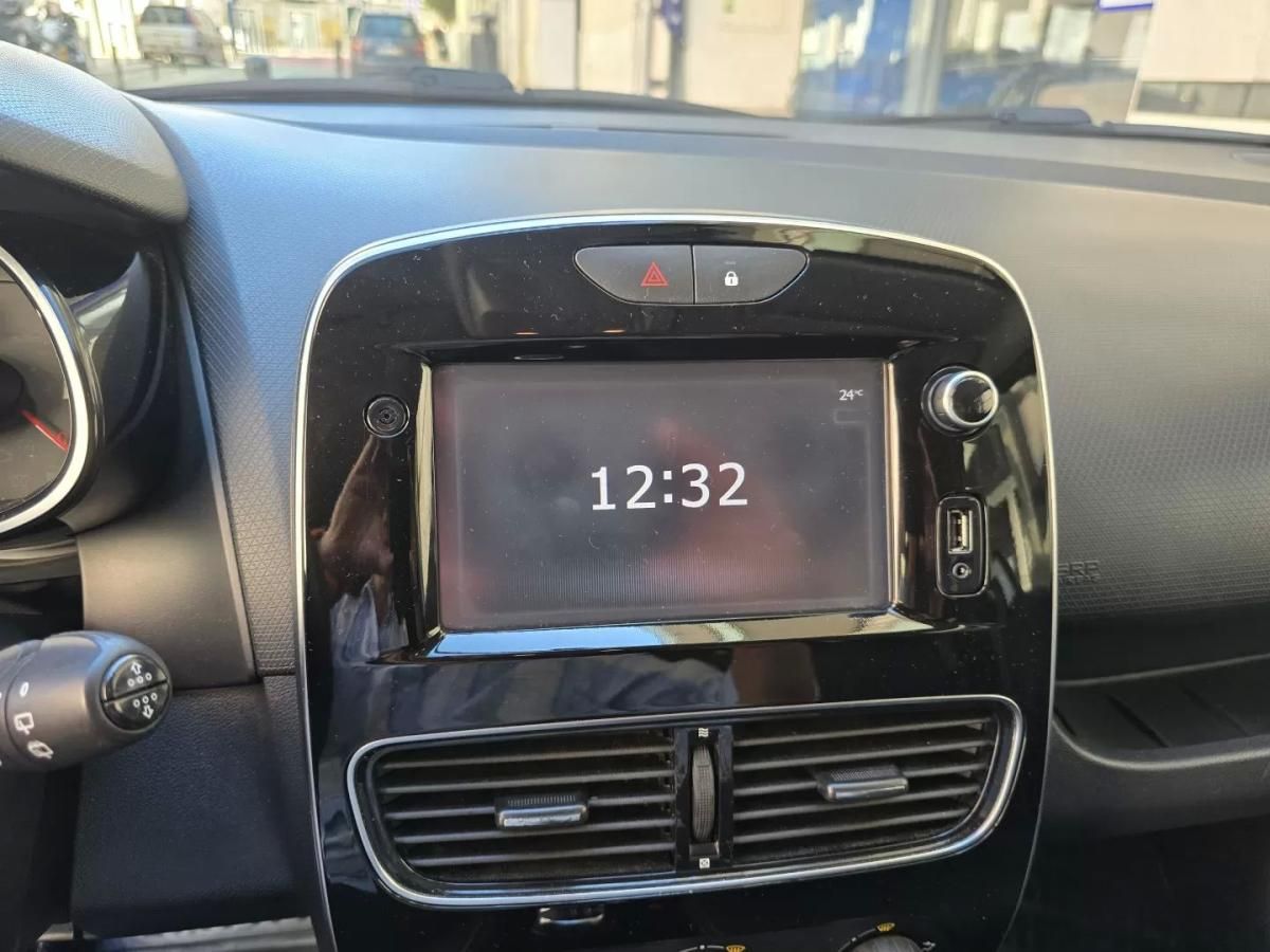 renault-clio-sport-tourer-2018-diesel-1461cc