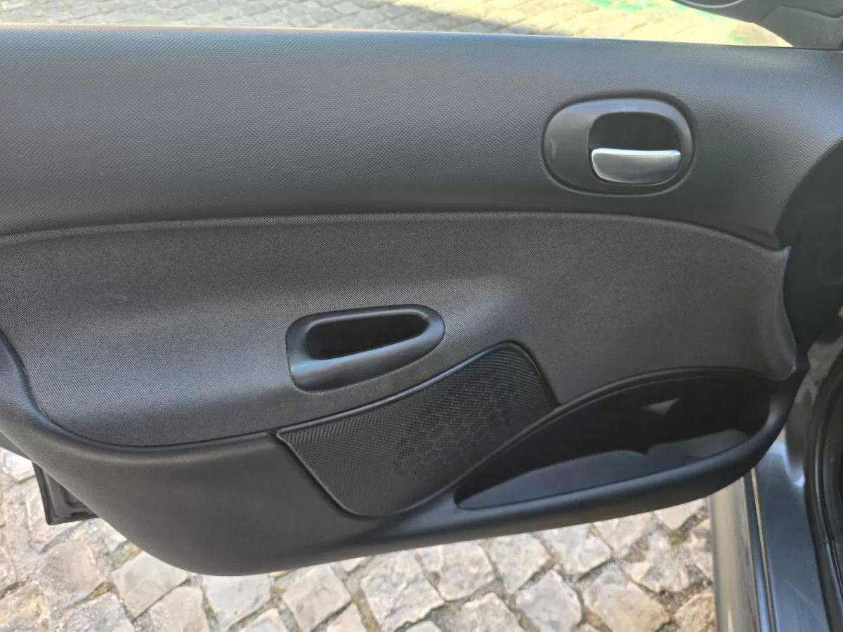 peugeot-206-2011-gasolina-1124cc
