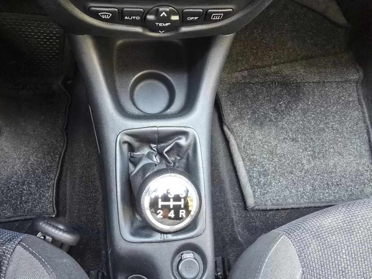 peugeot-206-2011-gasolina-1124cc