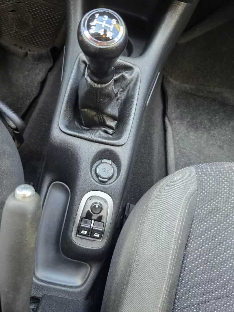 peugeot-206-2011-gasolina-1124cc