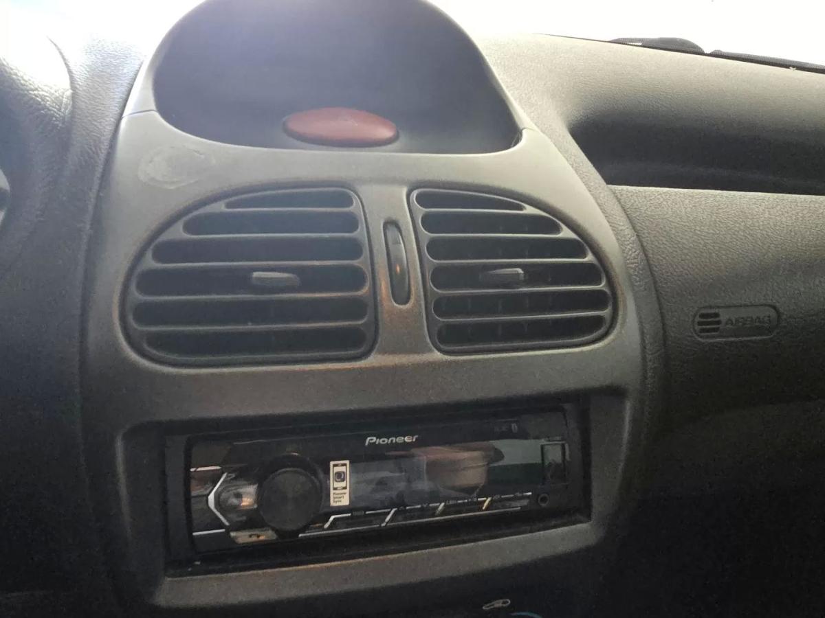 peugeot-206-2004-gasolina-1124cc