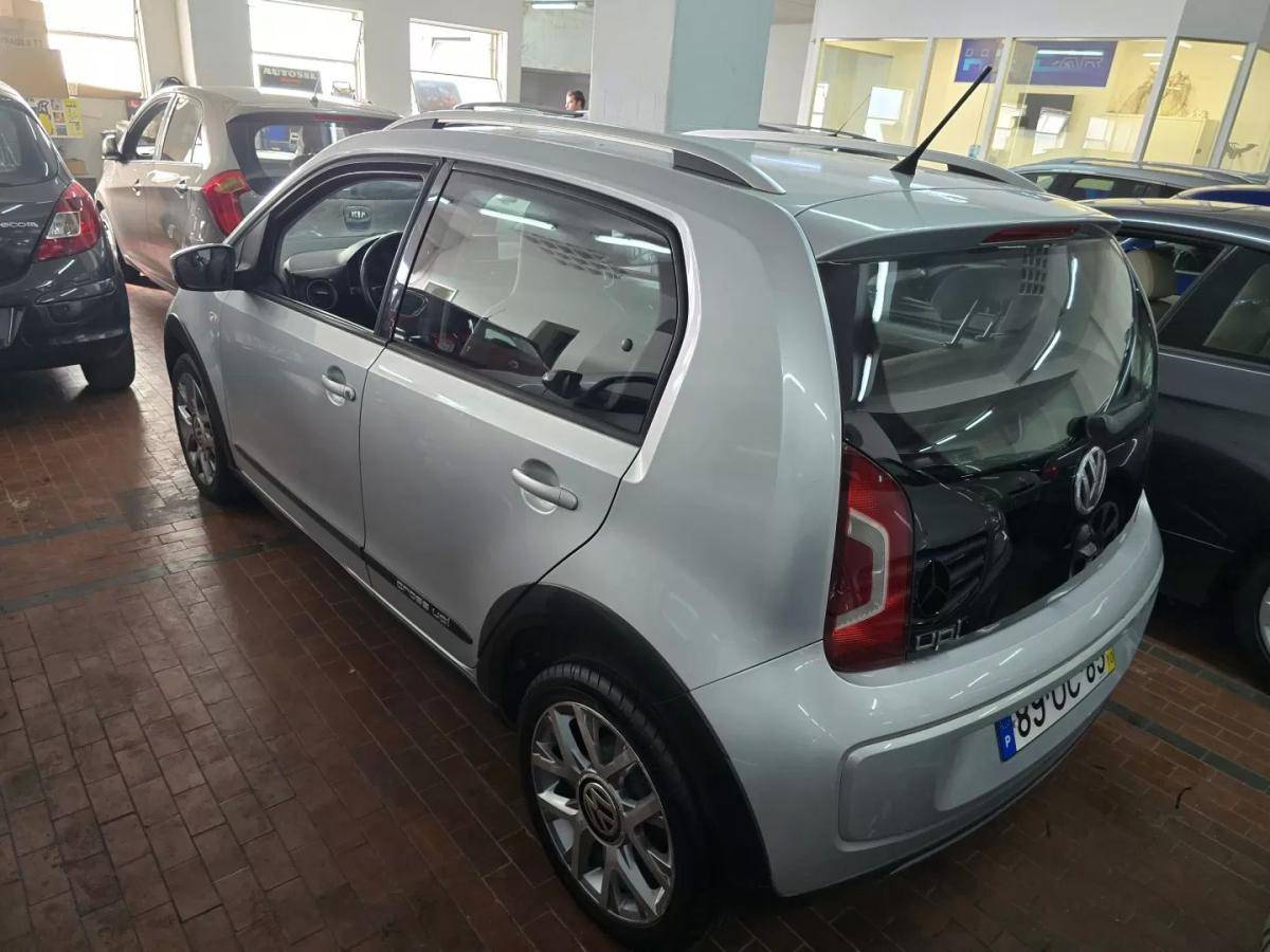 volkswagen-up-2013-gasolina-999cc